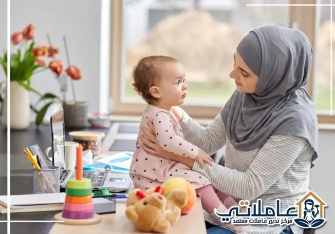 مربيات أطفال في الإمارات